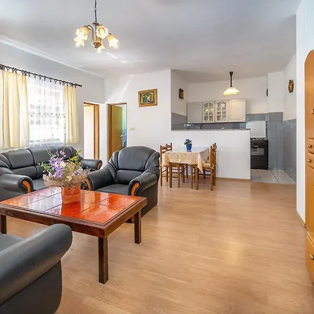 Apartamento Toni I Kristina