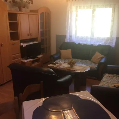 Apartament Toni I Kristina