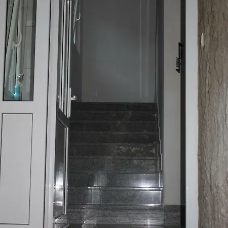 Apartament Toni I Kristina *